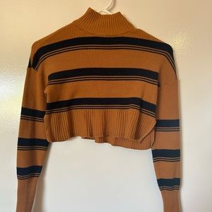 Arizona Jean Co Cropped Sweater